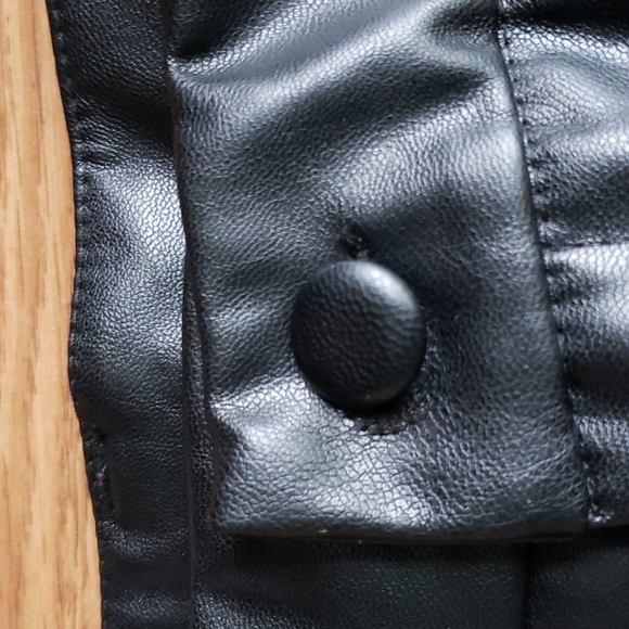 Black Faux Leather Bootcut Pants Womens Petite Large Size 29" Waist X 28" Inseam - Picture 6 of 12